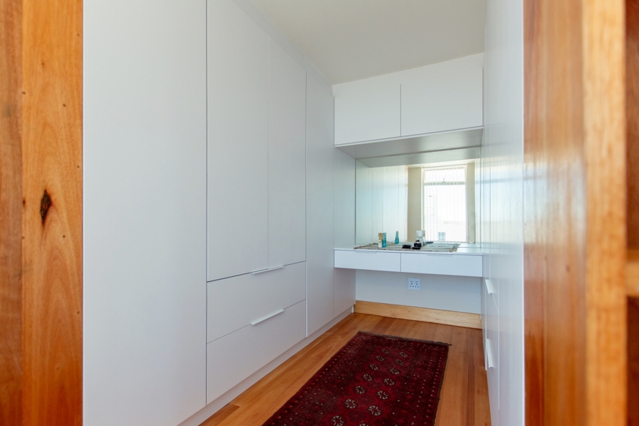 5 Bedroom Property for Sale in Paradise Beach Western Cape